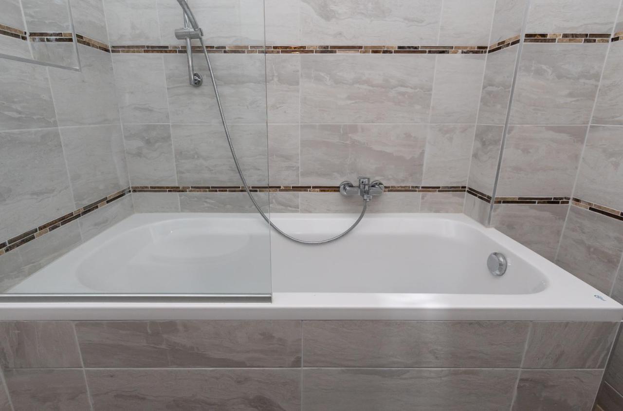 Comfortable Romantic 1 Bedroom Apartment Near Augarten Vienna Luaran gambar